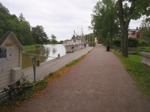 Boats tied up at S&ouml;derk&ouml;ping.